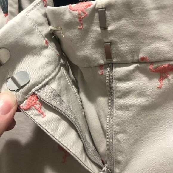 Talbots Signature Khaki Flamingo Capris. Size 10P - Picture 3 of 6